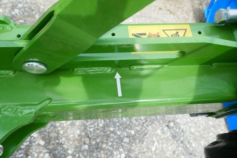 [3600-4325859-8.jpg]