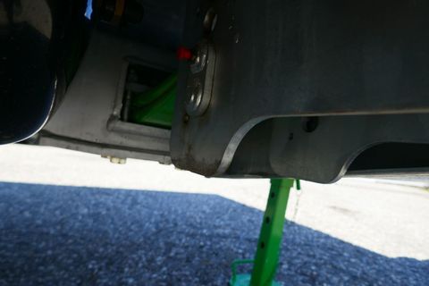 [3600-4409970-13.jpg]