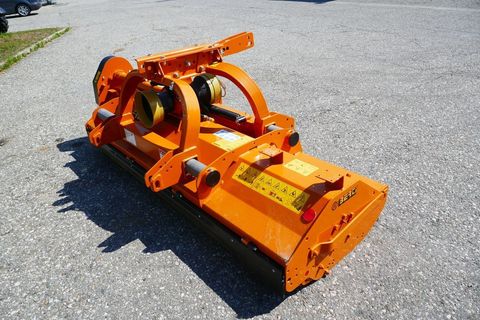 [3600-4442861-4.jpg]