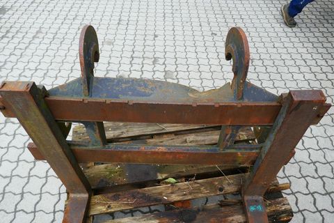 [3600-4487868-4.jpg]