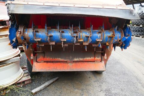 [3600-4487870-4.jpg]
