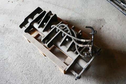 [3600-4490206-5.jpg]