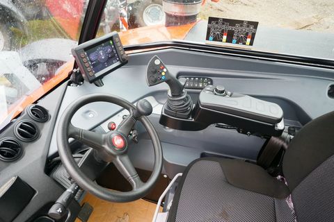 [3600-4580331-6.jpg]