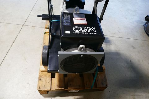 [3600-4871088-3.jpg]