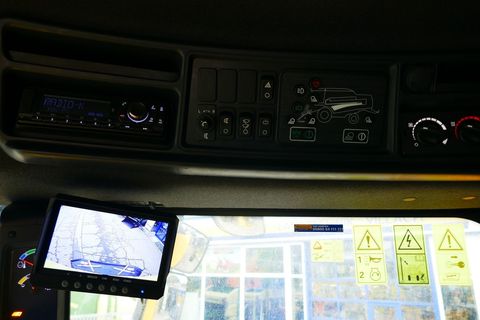 [3600-4919531-15.jpg]