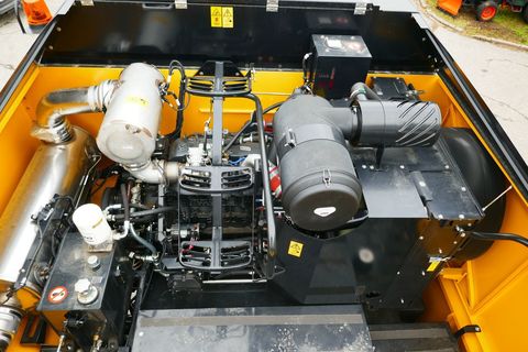 [3600-4919531-9.jpg]
