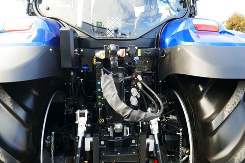 [3600-5147042-4.jpg]