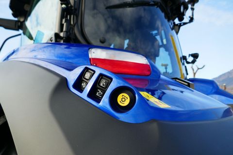 [3600-5147042-5.jpg]
