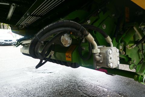 [3600-5367845-10.jpg]