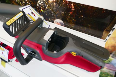 [3600-5444848-4.jpg]