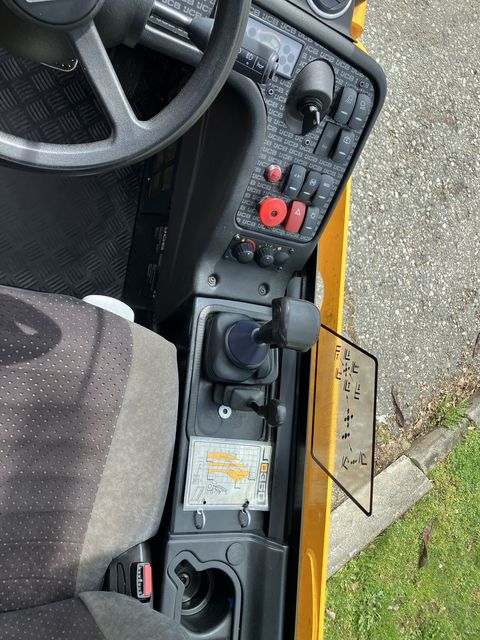 [3600-5455390-4.jpg]