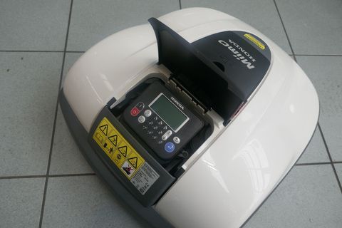 [3600-5597473-3.jpg]