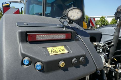 [3600-5624754-4.jpg]
