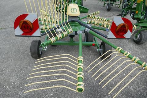 [3600-5661440-3.jpg]