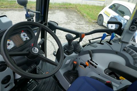 [3600-5678473-9.jpg]