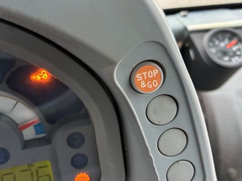 [3600-5702133-13.jpg]