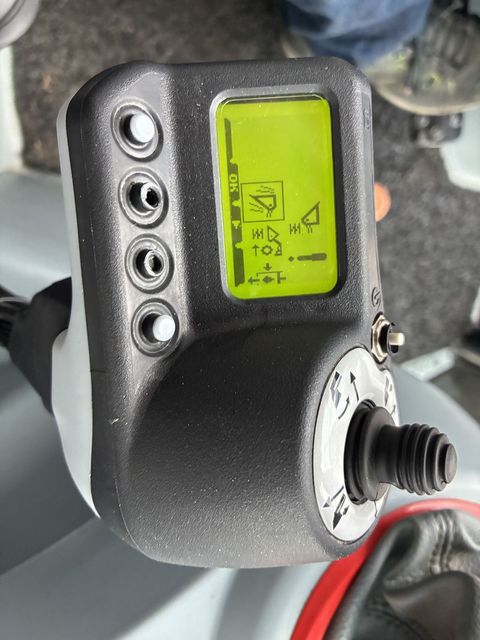 [3600-5702133-20.jpg]