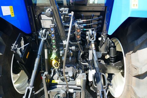 [3600-5844184-11.jpg]