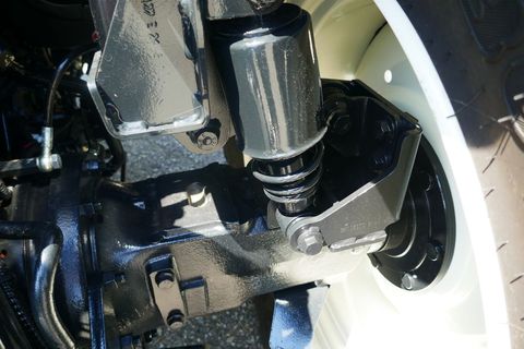 [3600-5844184-12.jpg]