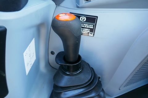[3600-5844184-9.jpg]