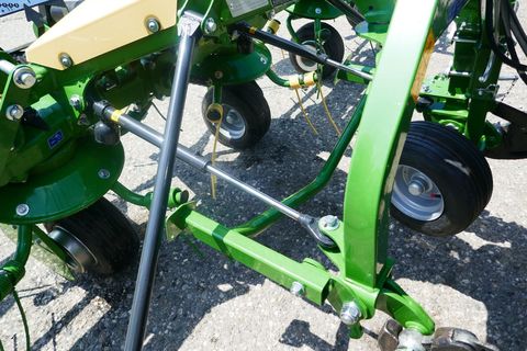 [3600-5855744-8.jpg]