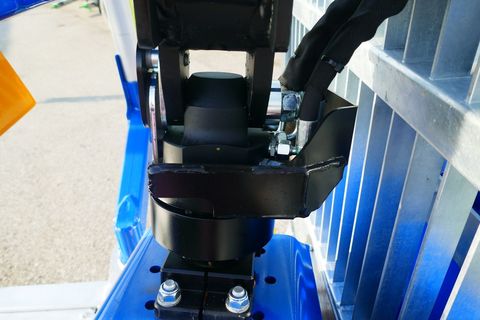 [3600-5913747-10.jpg]