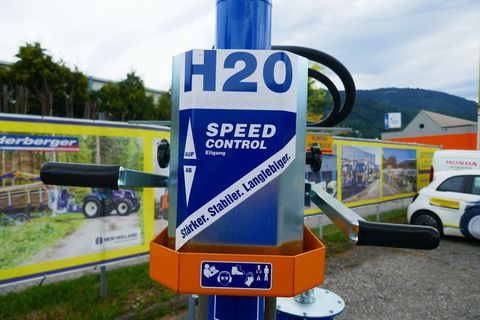 [3600-5923184-3.jpg]