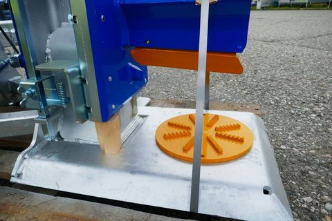 [3600-5923184-5.jpg]