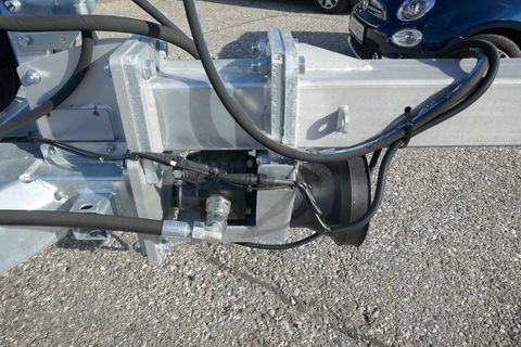 [3600-6130268-9.jpg]