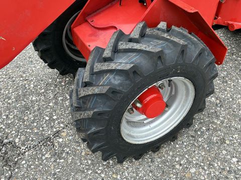 [3600-6163022-3.jpg]