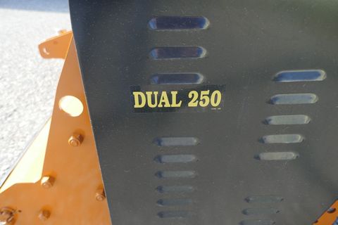 [3600-6197483-11.jpg]