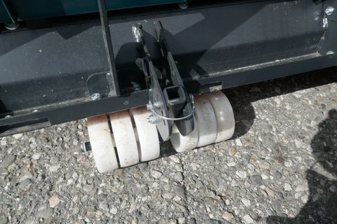 [3600-6250240-10.jpg]