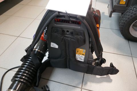 [3600-6256229-3.jpg]