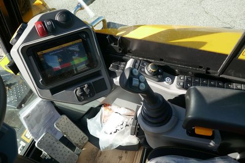 [3600-6300039-6.jpg]