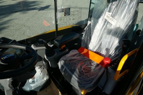 [3600-6300039-7.jpg]