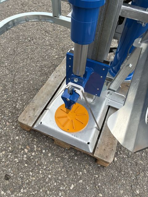 [3600-6326021-3.jpg]