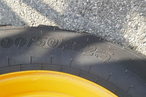 [3600-6343547-11.jpg]