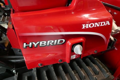 [3600-6355912-5.jpg]