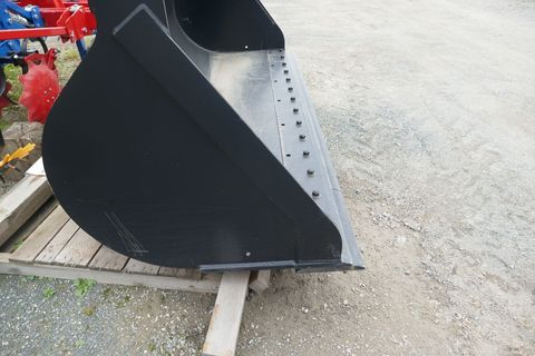 [3600-6385617-3.jpg]