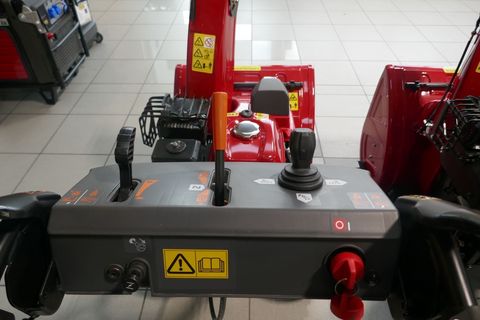 [3600-6391450-7.jpg]