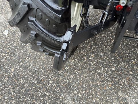 [3600-6477899-15.jpg]