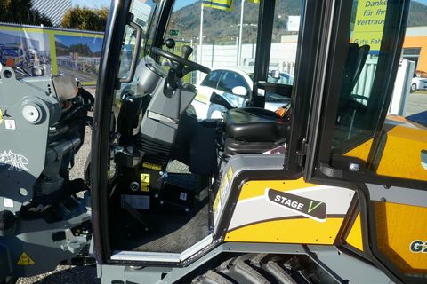 [3600-6482184-6.jpg]