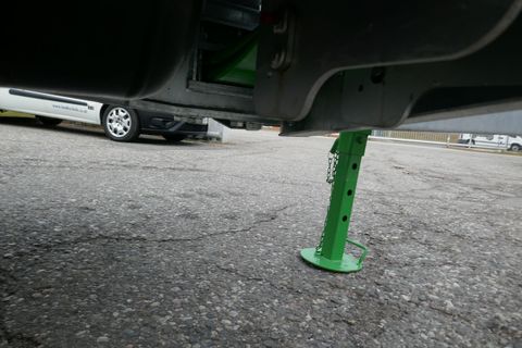 [3600-6526111-13.jpg]