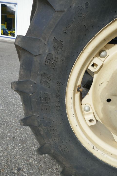 [3600-6535337-6.jpg]