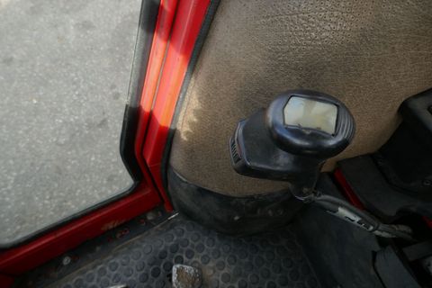 [3600-6535337-7.jpg]