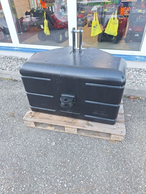 [3600-6537668-3.jpg]