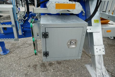 [3600-6559160-9.jpg]