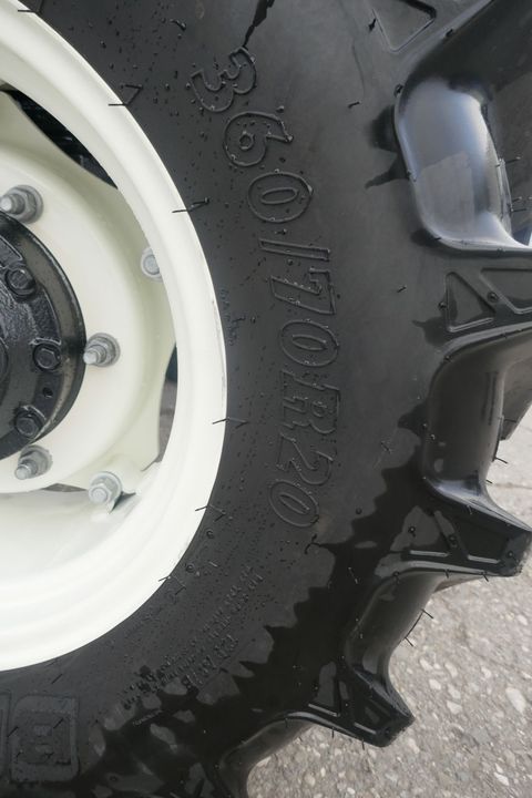 [3600-6649695-4.jpg]