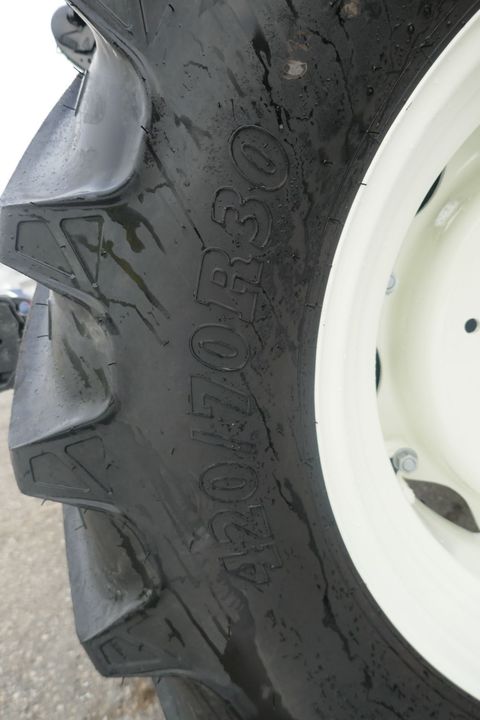 [3600-6649695-5.jpg]