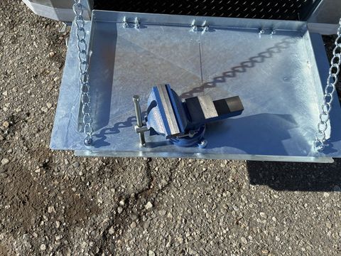 [3600-6663649-3.jpg]